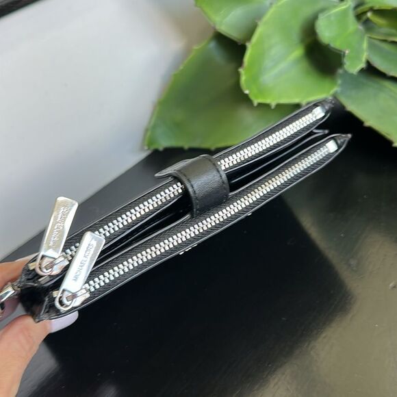 Michael Kors Jet Set Wristlet Wallet Black Signature Logo Zip Around - Picture 6 of 10